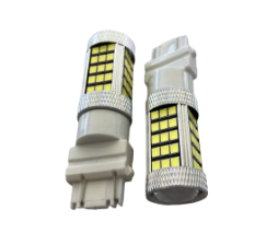 Foco de Pellizco 3157 66SMD 2835